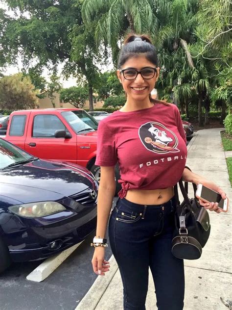 mia khlifa boobs|Mia Khalifa Big Boobs Porn Videos